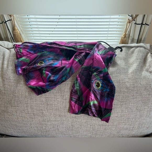 BEAUTIFUL Purple and Green Peacock Satin Scarf 100% Polyester 60ins by 12 ins - Picture 1 of 2
